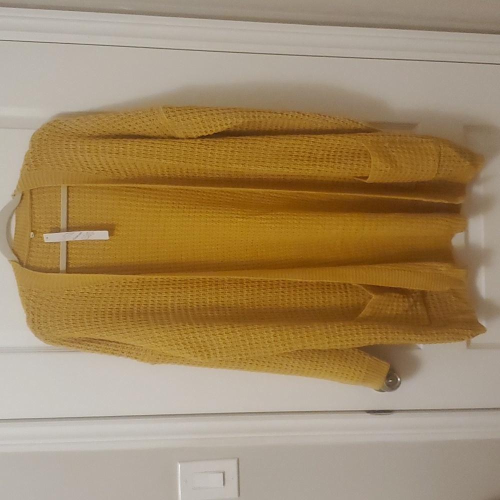 NWT. Tunic Cardigan
